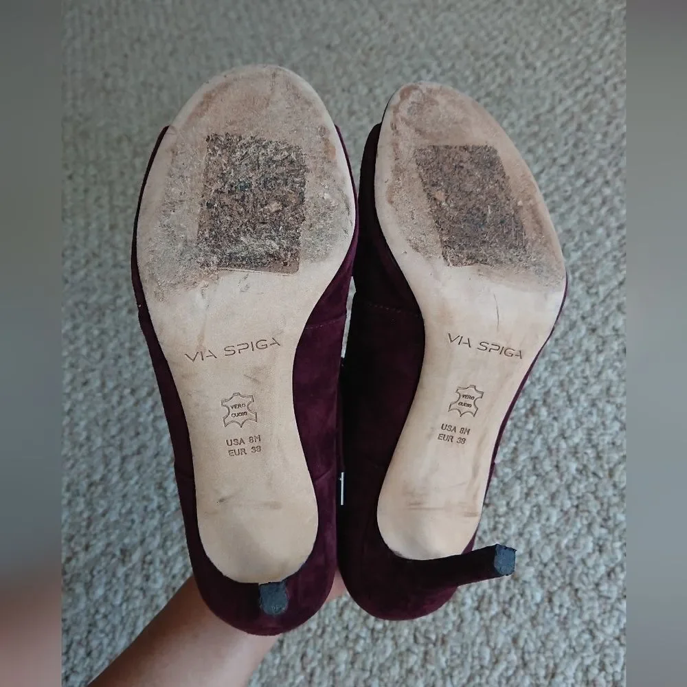 Via Spiga Vibe in deep burgundy Heels size 8M